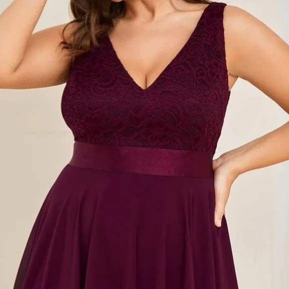 Ever Pretty Sleeveless V-Neck Handkerchief Hem Dress in Burgundy - Picture 3 of 3